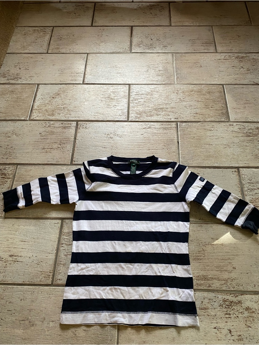 Ralph Lauren Navy and White Striped 3/4 Sleeve Shirt Size M